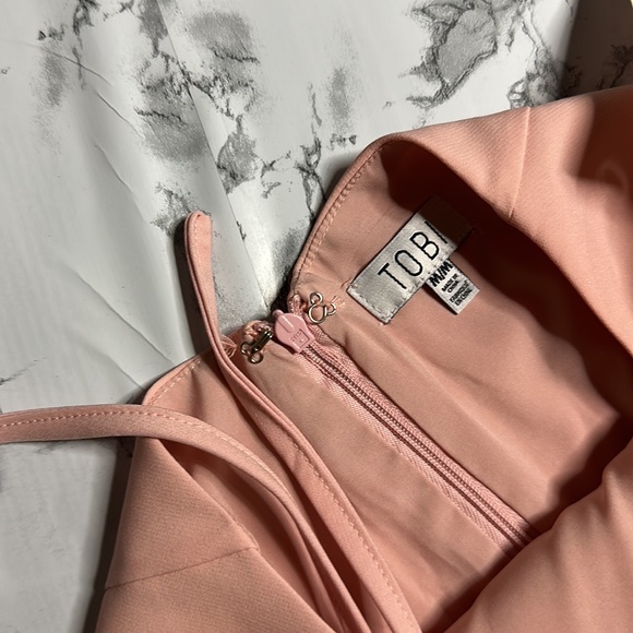 TOBI light pink scalloped hem halter style dress - Picture 2 of 4